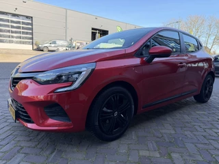 Renault Clio 1.0 TCe / Navigatie by Apple CarPlay - Android / 1e Eigenaar / ALL-Season banden / Cruise Control / PDC met optische / 5