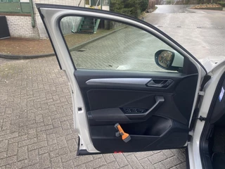 VOLKSWAGEN T-Roc 1.0 TSI 110pk Life Business / 14
