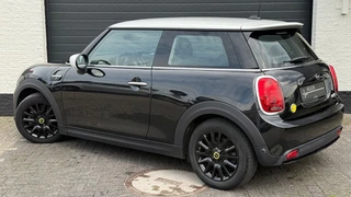 Mini Electric L33 kWh Premium | 96% SOH | CarPlay | Stoelverwarming / 18