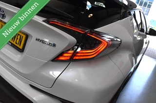 Toyota C-HR 1.8 Hybrid Executive MATRIX/LED/CAMERA/VOL MET OPTIES! / 14