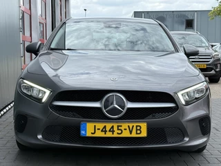 Mercedes-Benz A-Klasse BWJ 2020 180 136 PK Luxury Line AUTOMAAT  TREKHAAK | STOELVERW. | FULL LED | CAMERA | CARPLAY + ANDROID |  NAVI | CLIMA | CRUISE | LMV | PDC / 30