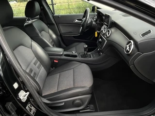 Mercedes-Benz GLA-klasse 200 Prestige | Camera | Stoelverwarming | Bluetooth | / 25