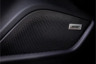 Porsche Taycan 4S Performance 93 kWh Vierwielbesturing Innodrive Matrix Bose / 23