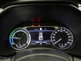 Nissan Juke 1.6 Hybrid Tekna Leer | 19 inch | Winterpack | BOSE / 21