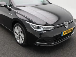 Volkswagen Golf 1.5 eTSi 150 Pk Automaat Style | Adaptive Cruise | Climatronic | Camera | CarPlay | Navigatie | 17 Inch / 14
