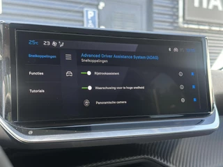 Peugeot 208 1.2 Hybrid 110 e-DCS6 Allure | Climate Control | Navigatie | Full LED | DAB | Parkeercamera/-sensoren | Apple Carplay/Android Auto | Dode hoekdetectie | Lichtmetalen velgen | / 18