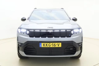 Jeep Compass First Edition 74 kWh | DEMO | Lederen bekleding | Massagestoelen | | Panoramisch Schuifdak | Stoelventilatie en verwarming | Keyless | Climate control | Draadloze telefoonlader / 7
