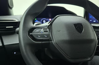 Peugeot 2008 1.2 Hybrid 145 Allure | Climate & Cruise Control | Parkeersensoren voor + achter | AppleCarplay/Android Auto | / 18