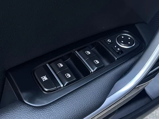 Kia XCeed 1.5 T-GDi DynamicPlusLine Automaat | Navi | Clima | Camera | Stoel/-Stuurverwarming | Afneembare Trekhaak | Elektr. Achterklep | Adaptieve Cruise | Keyless Entry / 26