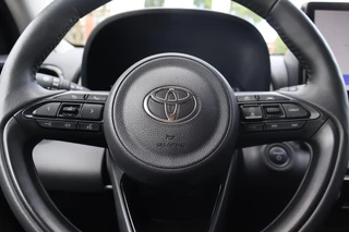 Toyota Yaris 1.5 Hybrid 115 Dynamic STOEL/STUURVERW PARK-SENSOREN KEYLESS LM-VELGEN LED CAMERA PRIVACY-GLASS AD-CRUISE APPLE/ANDROID DAB+ / 11