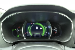 Renault Mégane 1.3 TCe GT-Line | Navigatie | Apple Carplay/Android Auto | Climate & Cruise Control | Keyless Entry | LED koplampen | LM-velgen / 26