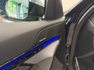 BMW i5 eDrive40 84 kWh  Head-Up ACC PDC Trekhaak M-Sport Leder 24 Maanden garantie* (Vraag naar de voorwaarden) / 20