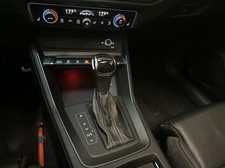 Audi Q3 Sportback 40 TFSI Quattro S Edition Panoramadak Leder Sfeerverlichting Stoelverwarming DAB+ / 20