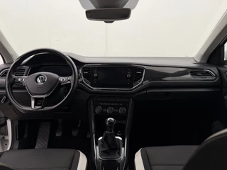 Volkswagen T-Roc 1.5 TSI Sport | Trekhaak | Adaptive Cruise | Stoelverwarming | Digital Dash | CarPlay / 11