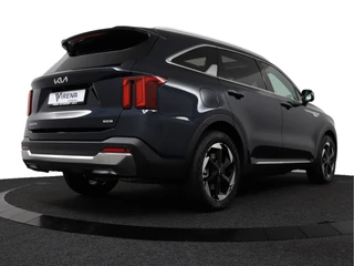 Kia Sorento 1.6 T-GDi Plug-in Hybrid 4WD ExecutiveLine 7p Nieuw en Direct leverbaar! - - Stoel/Stuurverwarming - 1700kg trekgewicht - Apple Carplay - Android Auto - Panorama Dak - - Fabrieksgarantie tot 2033 / 8