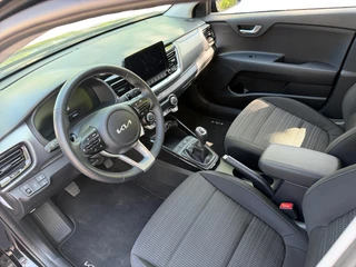 Kia Stonic 1.0 T-GDi MHEV DynamicLine Navigatie | Climate Control | Cruise Control | Apple CarPlay & Android Auto | Resterende fabrieksgarantie TM 150.000 KM | 2035 / 20