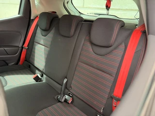Renault Clio 1.6 R.S. Trophy 220PK 18'' LED Navi Cruise Clima / 12