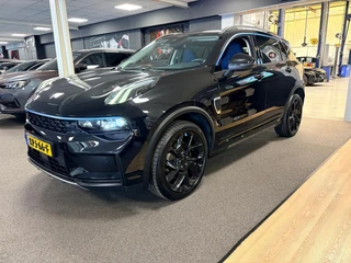 Lynk & Co 01 1.5 / pano / navi / camera / Infinity / memory / elec klep / Apple carplay / 4