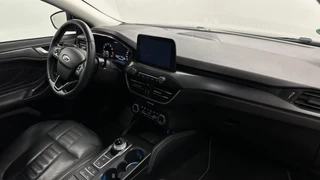 Ford Focus Wagon 1.0 EcoBoost Titanium Business PANO LEER CRUISE NAVI CARPLAY ECC. / 19