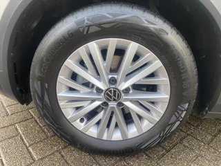 VOLKSWAGEN T-Roc 1.0 TSI 110pk Life Business / 8