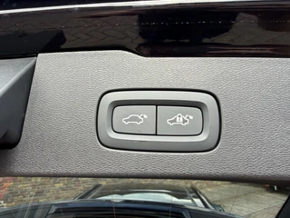 Volvo V60 2.0 T6 AWD Ultra Dark Panodak Leer H&K Head up / 26