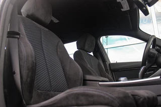 BMW 3-serie Touring 318i Corporate Lease Executive | M Sport pakket | Stoelverwarming | LED | Navigatie Professional | Bluetooth | Sportstoelen | M-sportstuur | PDC | Shadow Line / 16