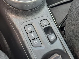 Toyota Aygo X Hybrid 115 GR Sport NIEUW IN DE SHOWROOM DIRECT LEVERBAAR 18'' LM-VELGEN PDC STOELVERWARMING AD-CRUISE / 20