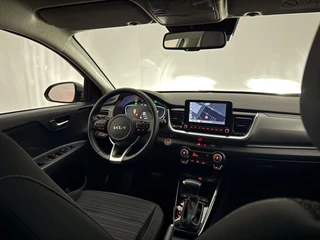 KIA Stonic 1.0 T-GDi MHEV 100pk DCT7 DynamicPlusLine / 27