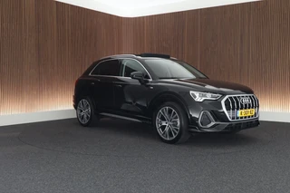 Audi Q3 35 TFSI 150pk Business Edition Trekhaak Camera Stoelverwarming LED Virtual Cockpit Navigatie Panoramadak / 13