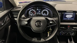 Skoda Kamiq 1.0 TSI Ambition CAMERA CARPLAY LED CRUISE DAB. / 25
