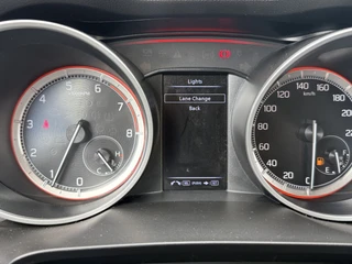 Suzuki Swift 1.2 Club  | Adaptive Cruise | Airco | Bluetooth | Stuurbediening | Dealeronderhouden / 39