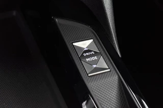 DS 3 Crossback E-Tense Performance Line 50 kWh SOH 99% Stoelverwarming Head-Up / 21