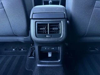 SEAT Ateca 1.5 TSI FR - 150PK Elek. Trekhaak Stoelverw. LED NAVI / 17