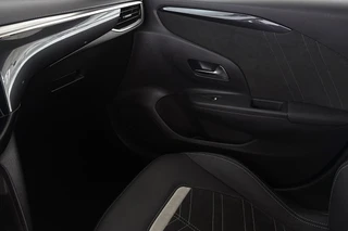 Opel Corsa 1.2 Ultimate 100PK Stoelverwarming Massage Keyless LED Koplampen / 35