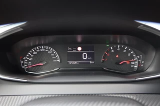 Peugeot 2008 1.2 PureTech Allure|Cruise control|Apple carplay/Android auto|Navi| / 23