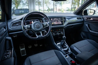 Volkswagen T-Roc 1.5 TSI Sport | Climate | Navi | Cruise | Camera | PDC / 55