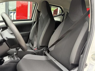 Toyota Aygo 1.0 VVT-i x-fun / 10