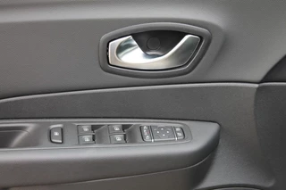 Renault Captur 0.9 TCE INTENS Pure Led vision / Camera / Trekhaak / 16