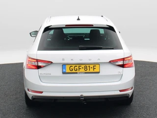 Škoda Superb Combi 1.4 TSi 218 Pk iV Business Edition Plus / 8