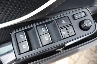 Toyota C-HR 1.8 HYBRID STYLE / 15