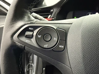 Opel Corsa 1.2 GS Line Navigatie | Two-Tone Kleur | Cruise | Privacy Glass | LED / 17