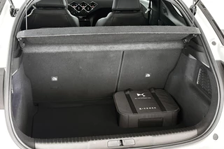 DS 3 Crossback E-Tense Performance Line 50 kWh SOH 99% Stoelverwarming Head-Up / 11