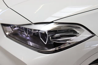 BMW X2 xDrive20i High Executive M Sport Pakket Automaat  / Navigatiesysteem Plus / Leder / Panoramadak / Achteruitrijcamera / Stoelverwarming / Climate Control / Hifi / Shadow Line / Parkeersensoren voor+achter / Extra Getint Glas / 19 Inch / 8