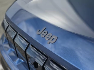 Jeep Compass First Edition 74 kWh  | Apple-Android | Panoramadak | Massagestoelen / 29