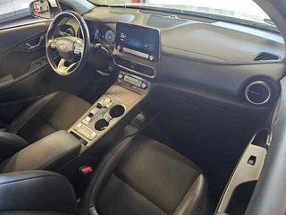 Hyundai Kona EV Fashion 64 kWh | Geen import | Navi | Cruise | SOH 98 % / 4