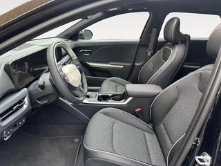 Kia K4 1.0 T-GDi MHEV GT-Line Launch Edition (pano) | Stoel & stuurverwarming | Wireless carplay/android auto | Fabrieksgarantie t/m 6-2036 +3x 1 jaar* | metallic lak | NAP / 10