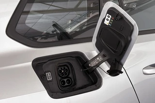 Opel Astra Sports Tourer Electric 54 kWh Edition / 26