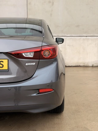 Mazda 3 Sedan 2.0 SkyActiv-G Leder HUD 18' Camera Keyless Navi Cruise Clima / 31