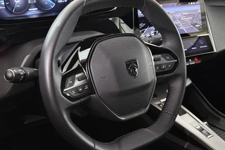 Peugeot 408 1.2 PureTech Allure Pack 130 EAT8 Stoelverwarming Camera Keyless 19" / 32