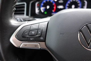 Volkswagen Polo 1.0 TSI R-Line Business  | I.Q. Light | Camera | PDC | CarPlay | / 28